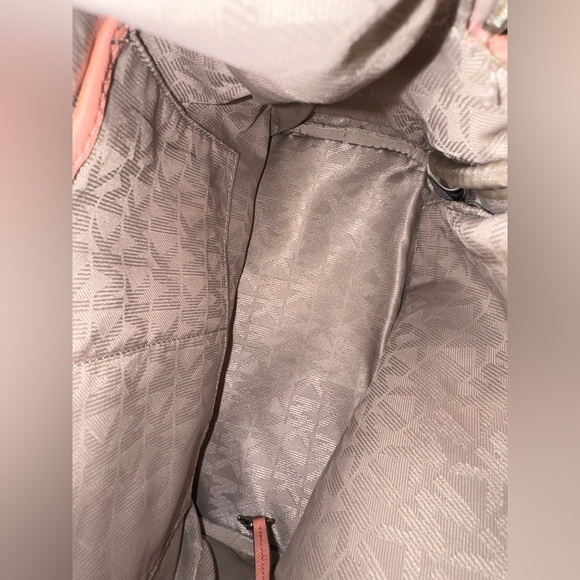 MICHAEL MICHAEL KORS Women's Rhea Zip Medium silver ringed Backpack - pale Pink - Picture 12 of 16